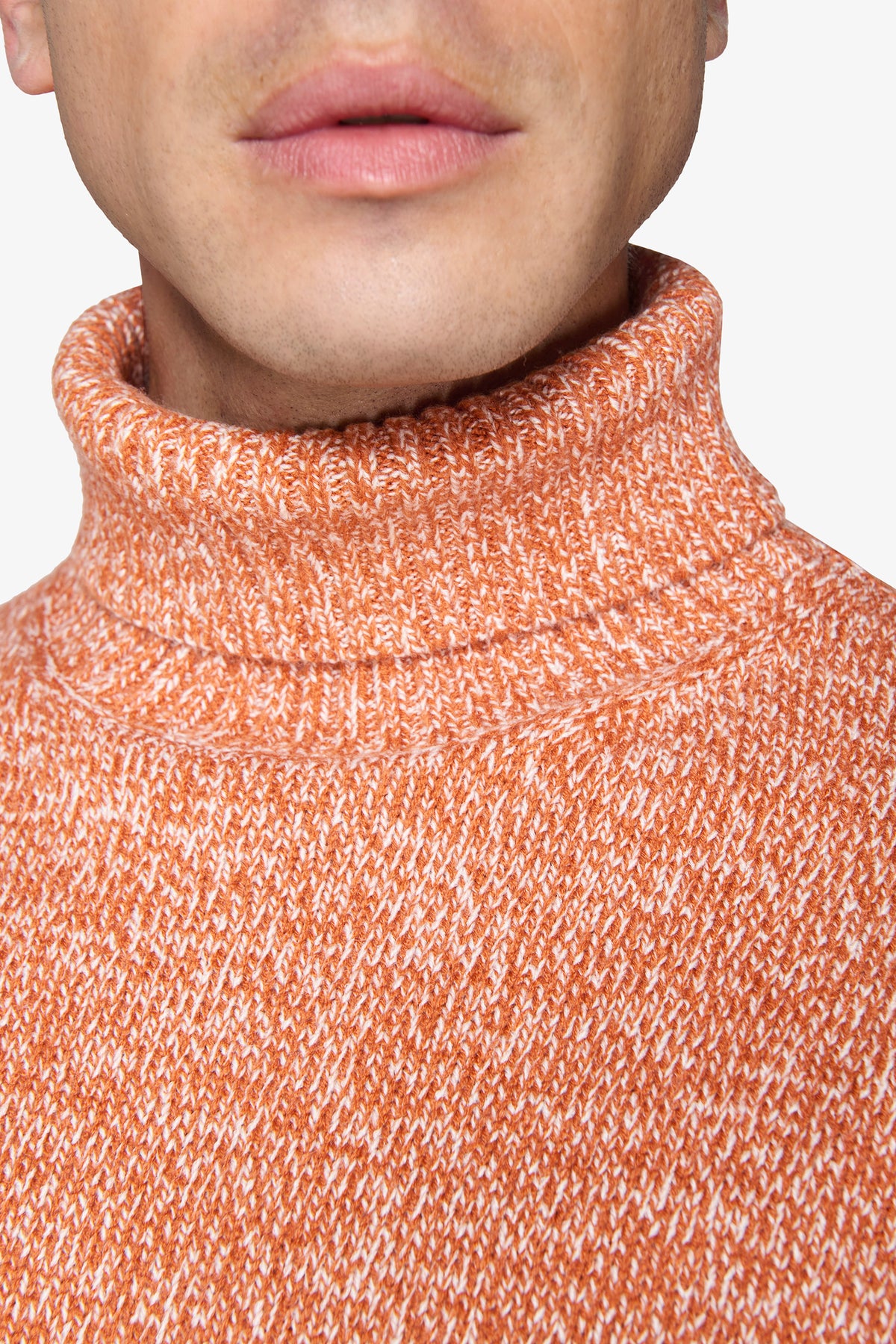 Maglia dolcevita mouline' arancio