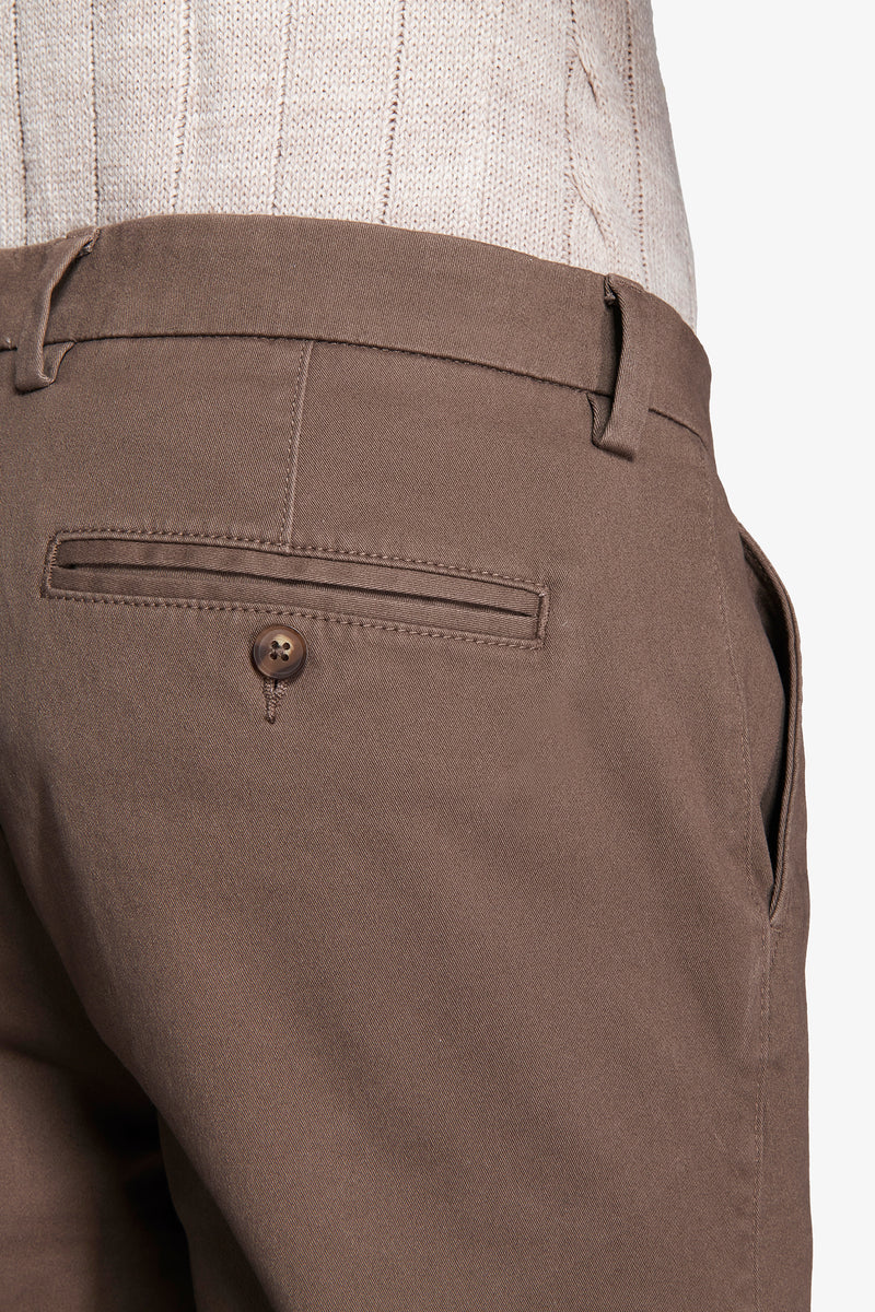 Pantaloni chino gabardina taupe