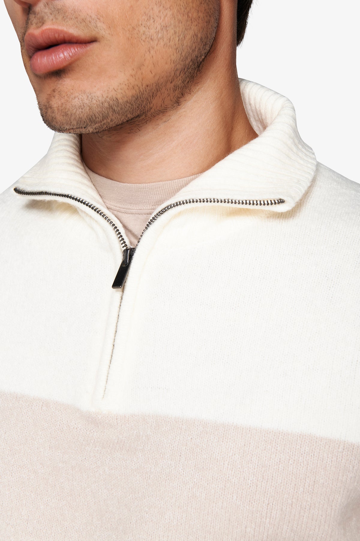 Pull demi-zip color block crème