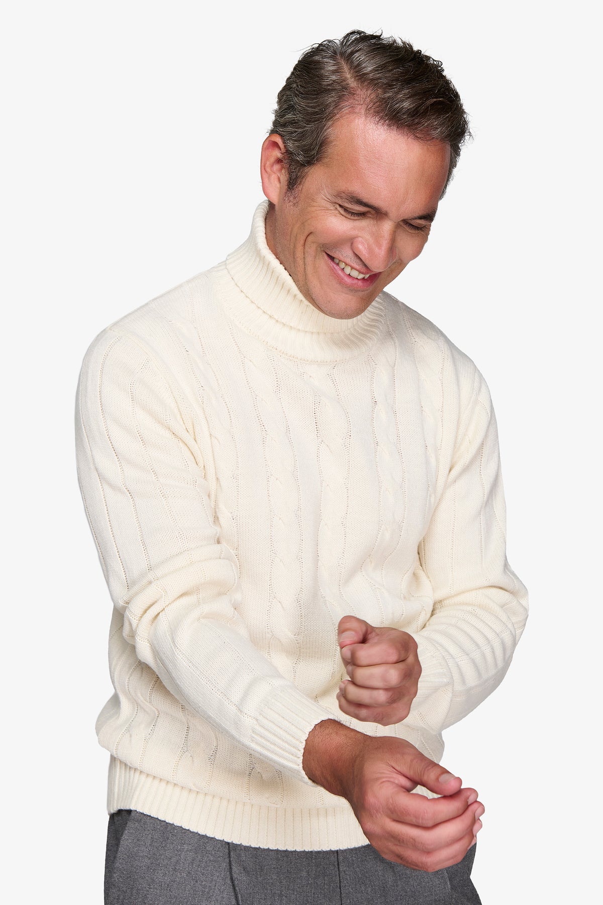 Pull à col roulé torsadé crème