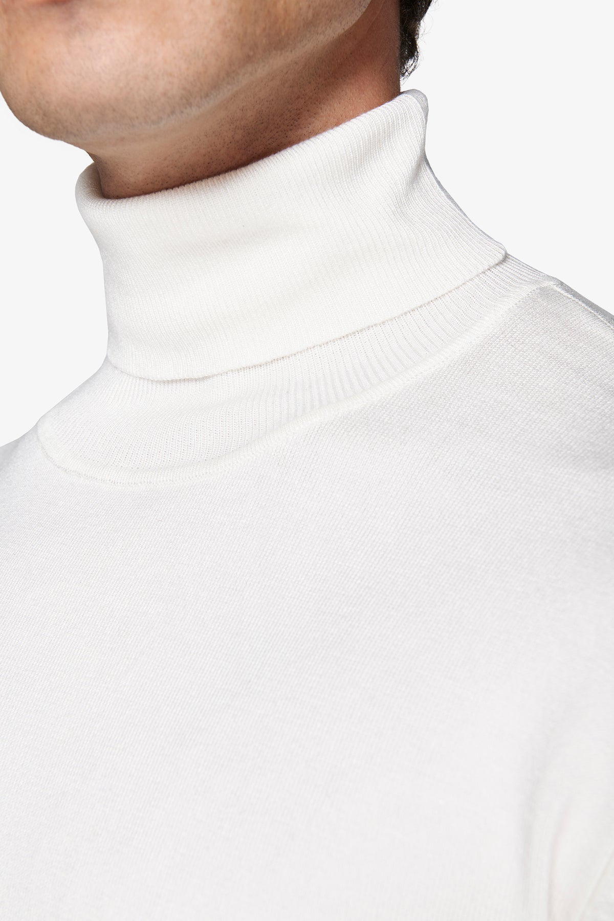 Maglia dolcevita basic panna