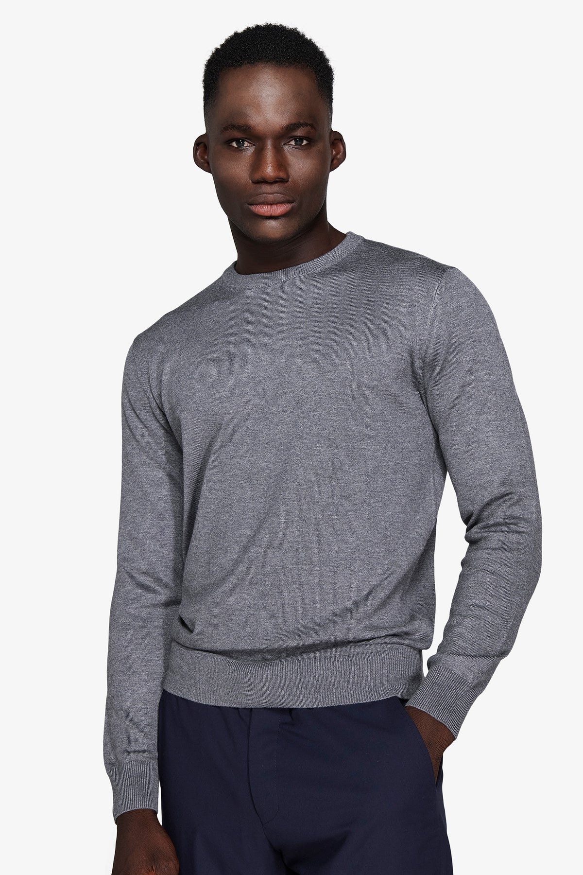 Maglia girocollo basic grigio