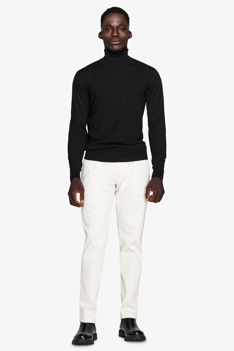 Maglia dolcevita basic nera