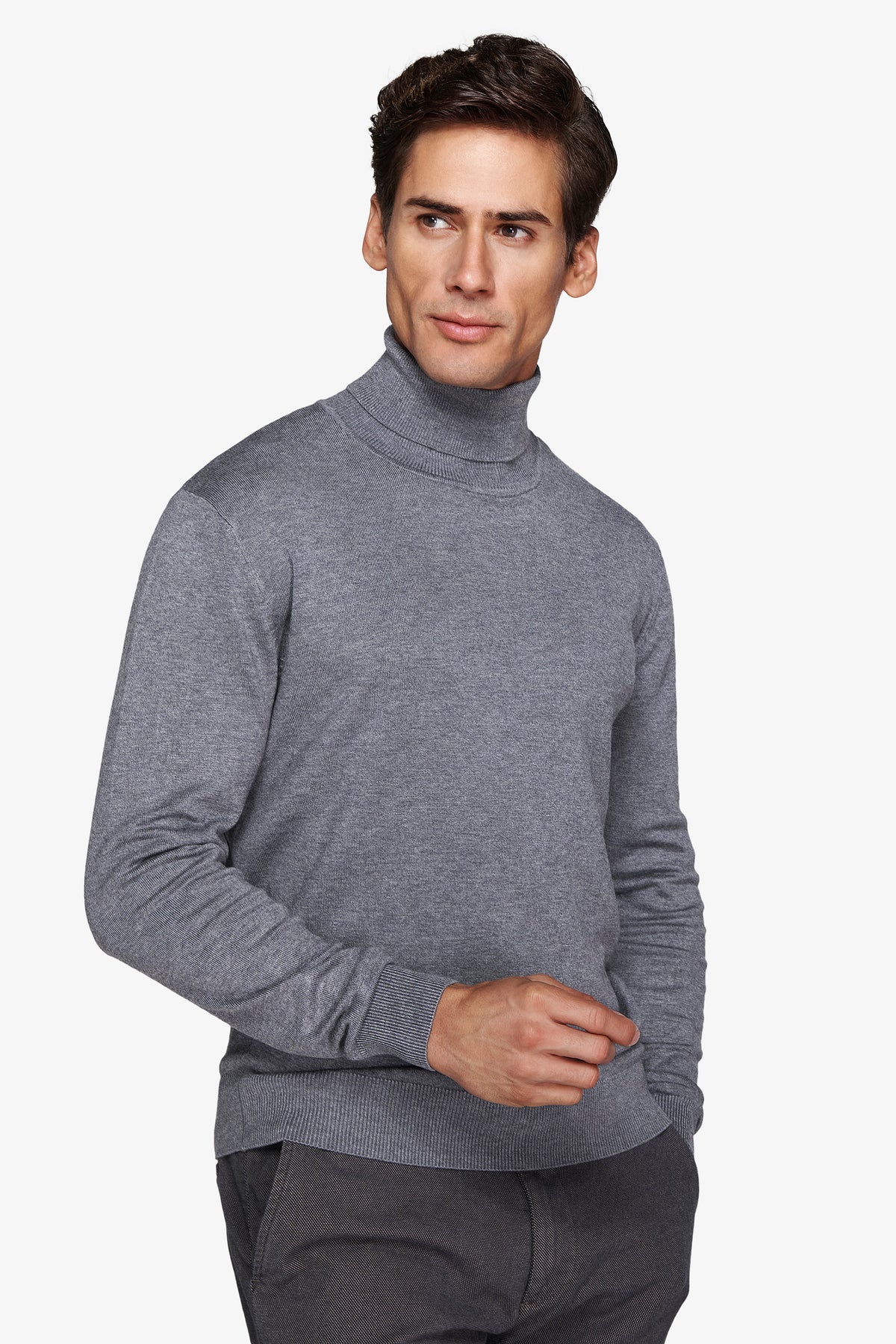 Maglia dolcevita basic grigio