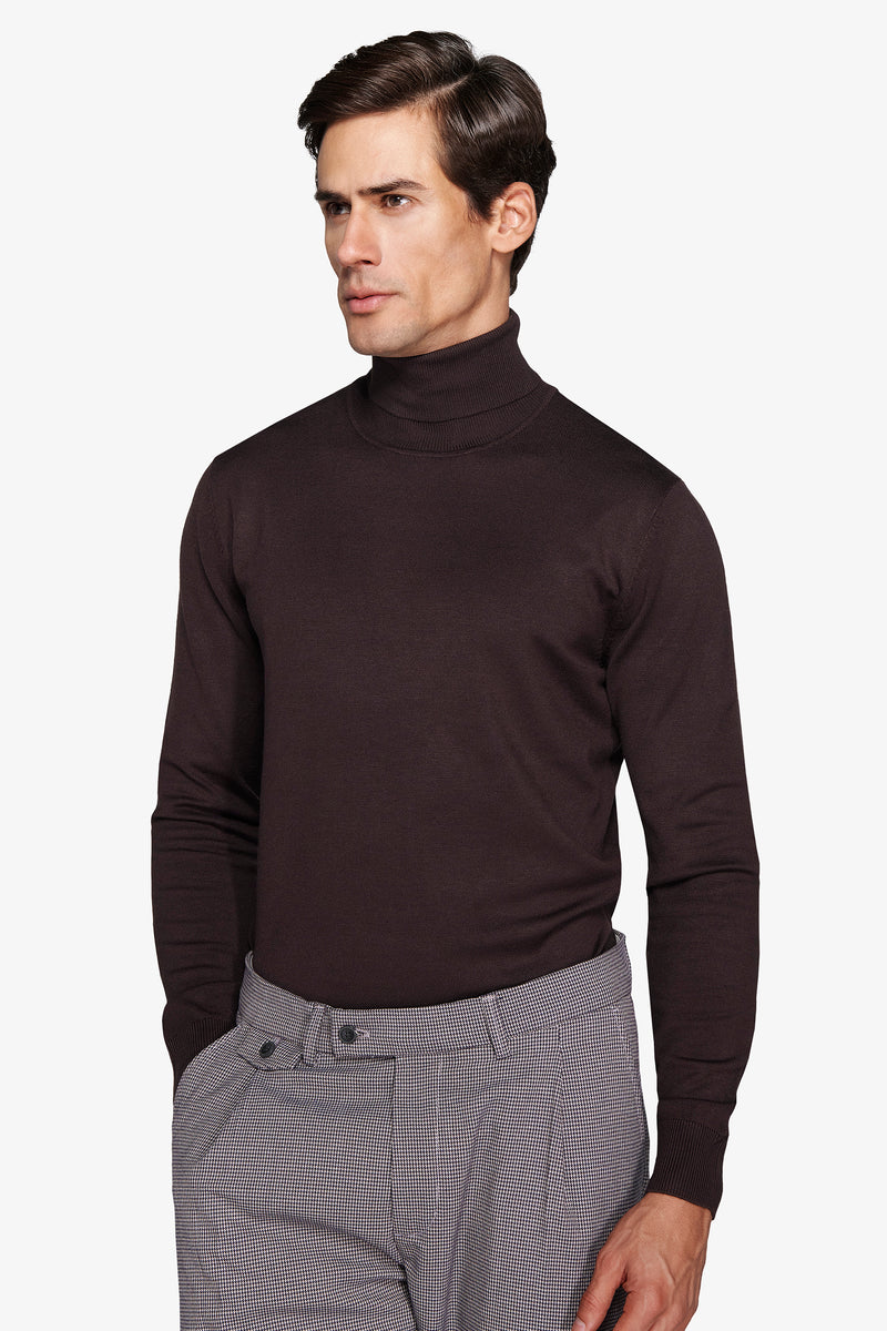 Maglia dolcevita basic marrone