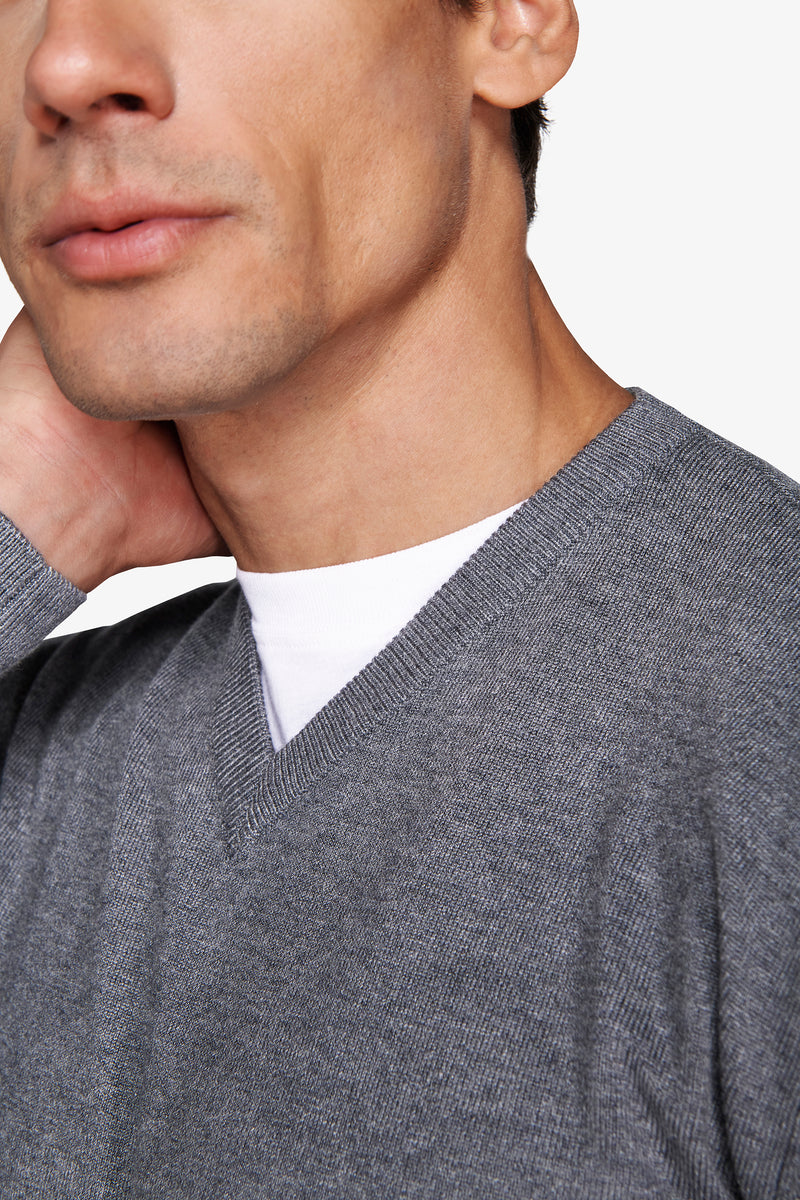 Maglia scollo a V grigio medio