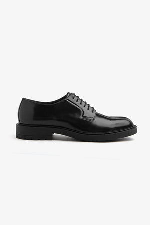 Zapato clásico derby negro