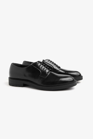 Zapato clásico derby negro