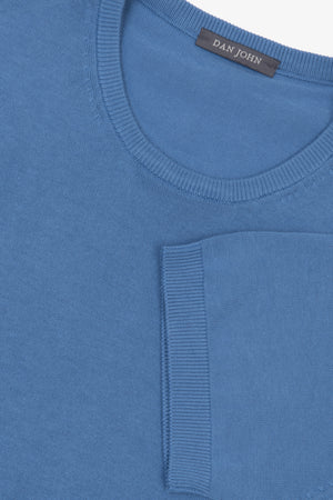 T-shirt en tricot bleu