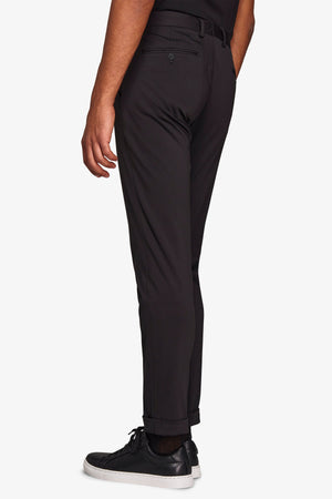 Pantalone da abito in jersey stretch relax tech nero slim-Dan John