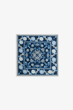 Pochette jacquard macro fiore all over blu-Dan John