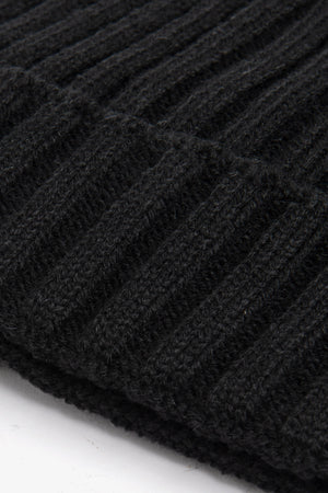 Gorro de canalé negro