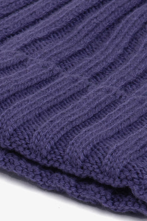 Gorro de canalé morado