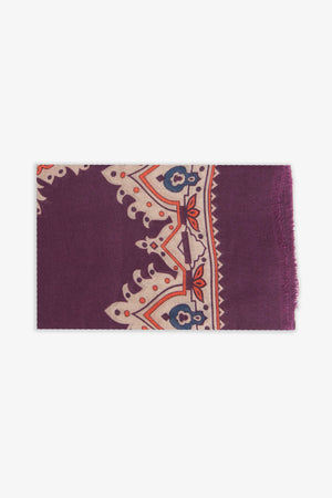 Pashmina con diseño geométrico violeta