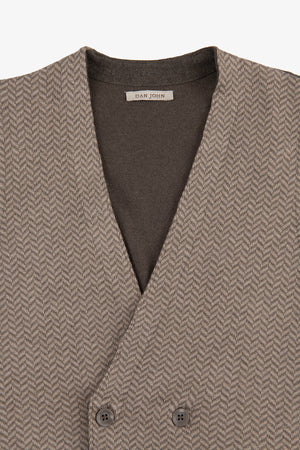 Gilet en maille à double boutonnage dans un tissu à chevrons