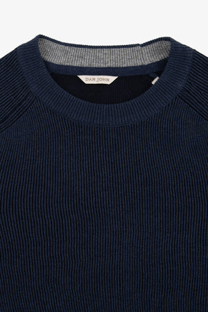 Pull ras-du-cou côtelé, vanisé bleu turquoise.